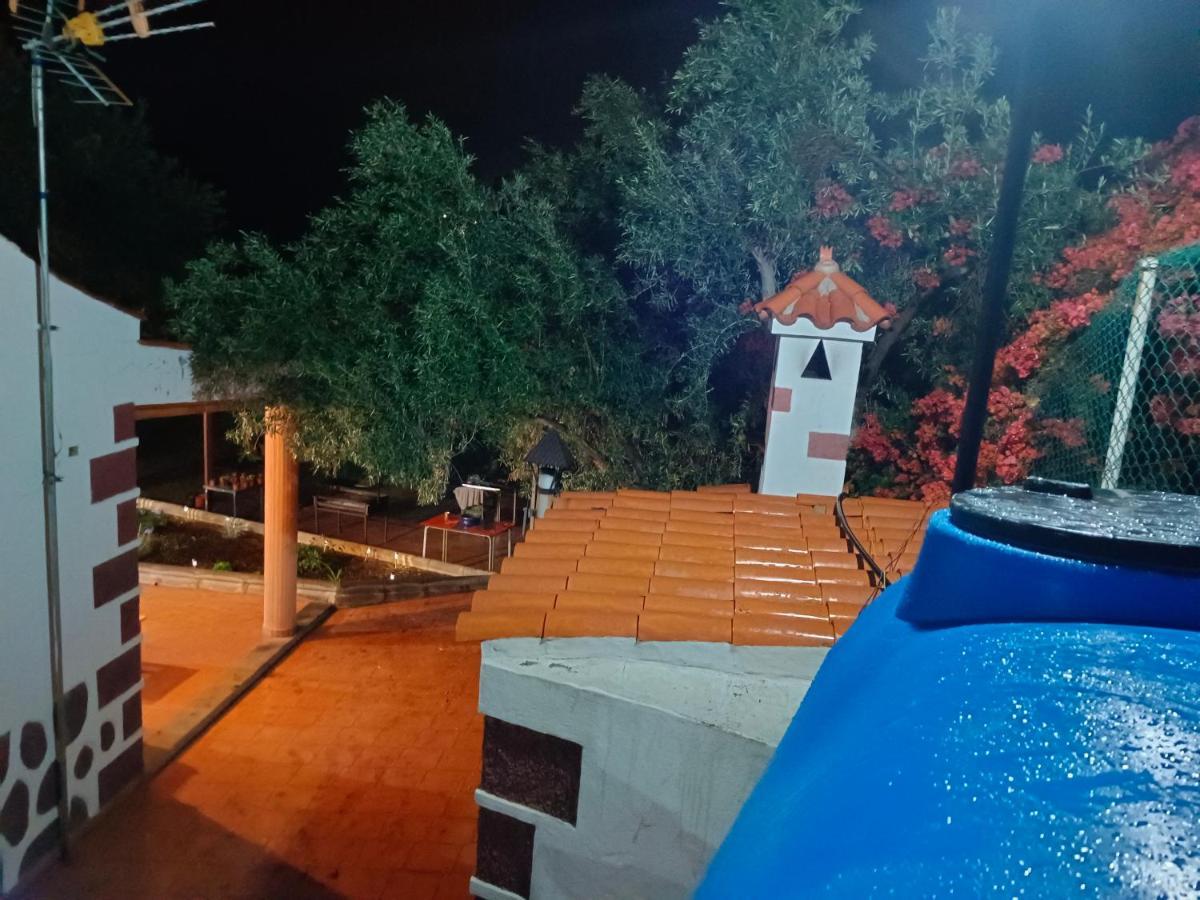 Vila Django Santa Lucia Exteriér fotografie